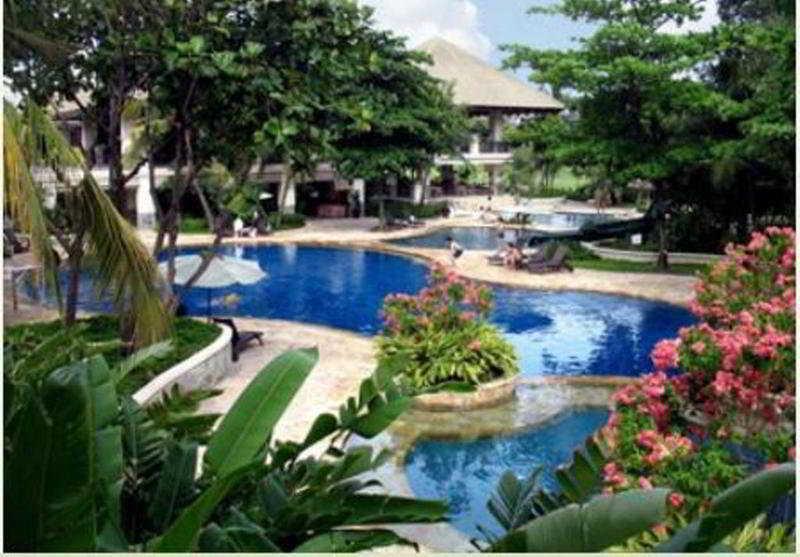 Ciputra Golf, Club & Hotel 泗水 外观 照片